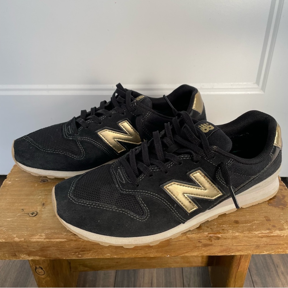 New Balance Gold Sneakers Classic Athletic Silhouette